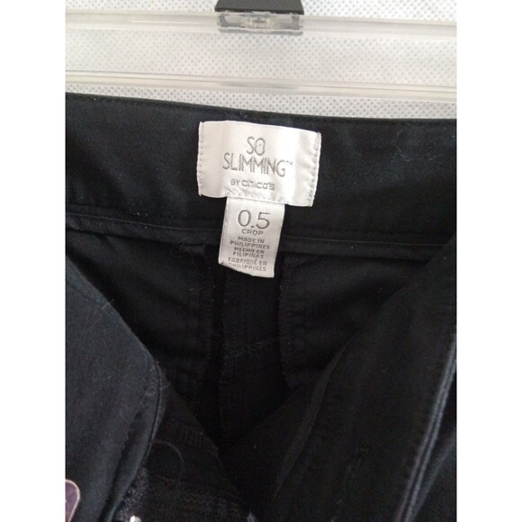 So Slimming‎ By Chico's Size 0.5 Crop Black - Picture 6 of 13